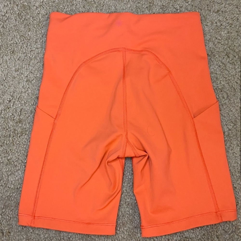 Athleta Coral Orange Ultimate Stash Pocket 7Shorts Size XS - Picture 3 of 4